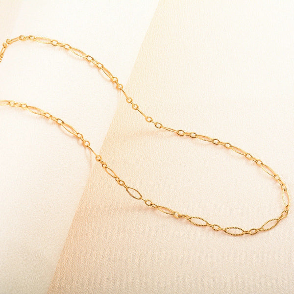 SearchFindOrder Gold Embossed / 26 inches or 66 cm Chain Necklace