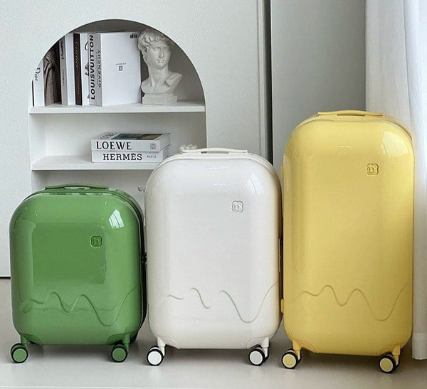 SearchFindOrder Ultimate Stylish Lightweight Travel Suitcase with Charging Port and Cup Holder