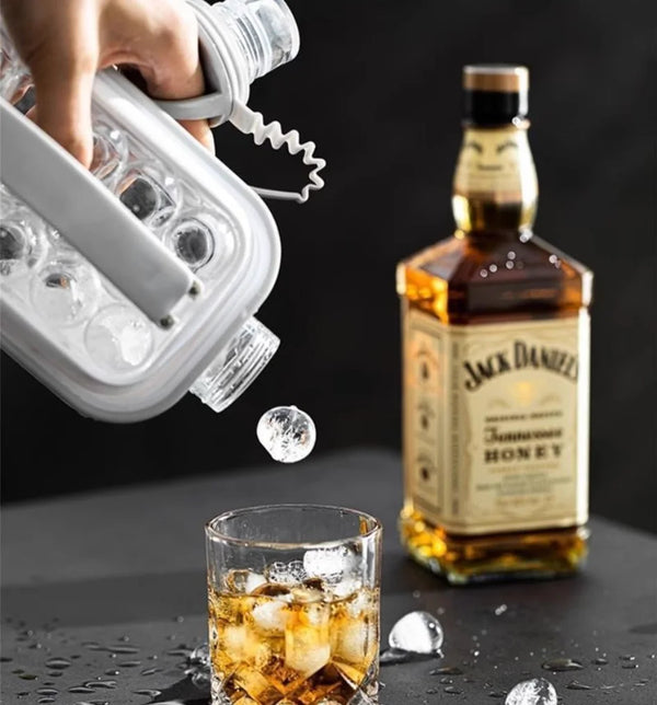 Portable 2-in-1 Folding Ice Maker Water Bottle – Ice Cube Mold & Drink Container